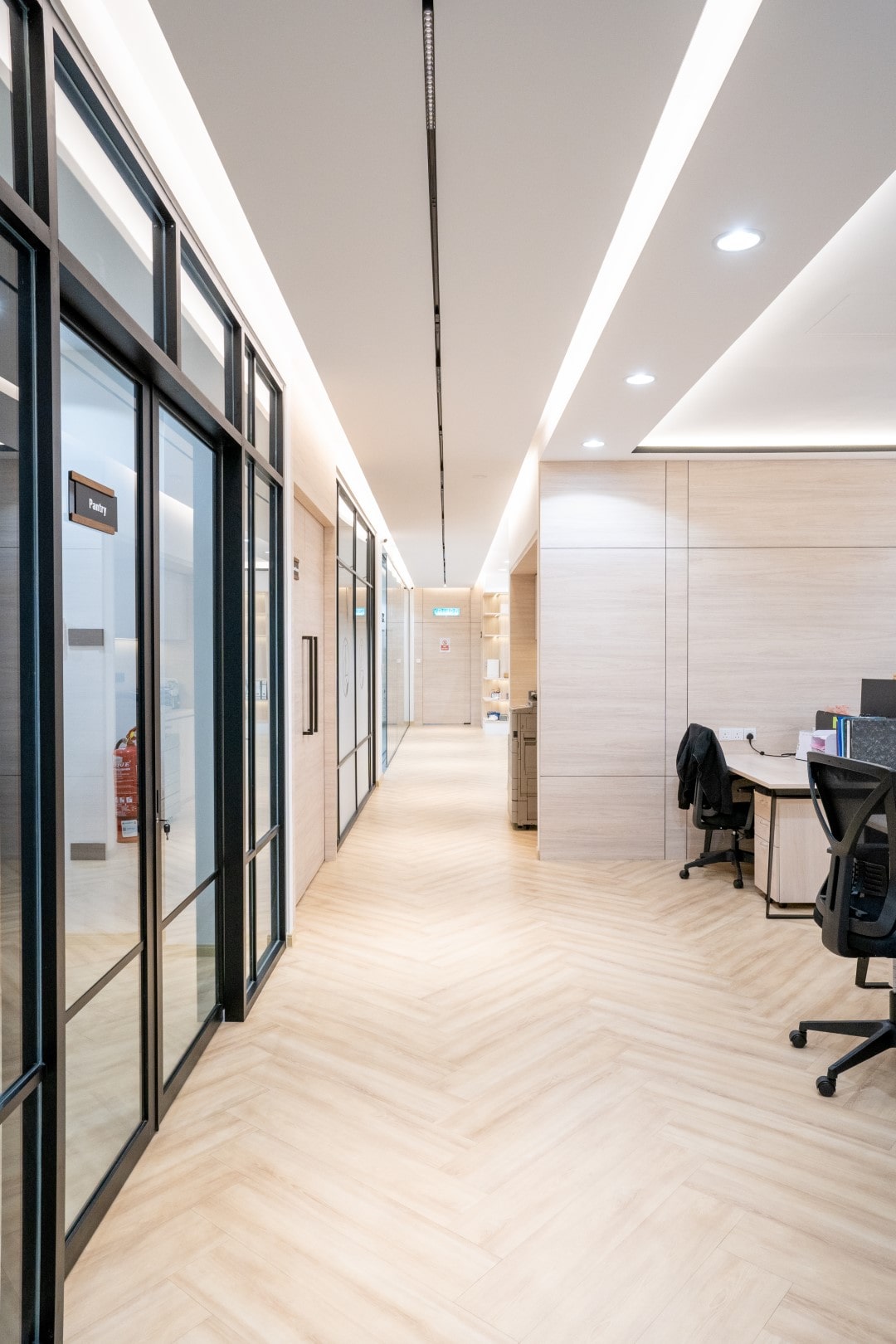 Lunacare Shd Bhd Industrial Commercial interior design by Legno
